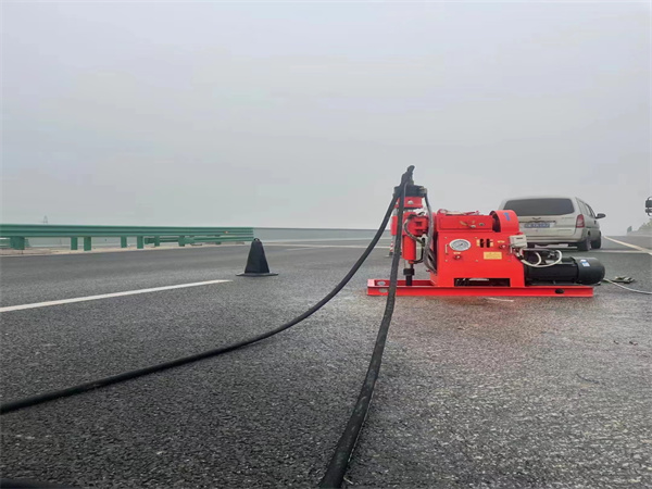 青湖路街道马路路基路面开裂下沉注浆加固灌浆